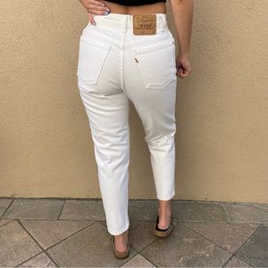 Vintage 90s Orange Tab Levi’s 950 Tapered Leg Jeans White Wash Size 8
